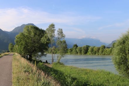 Entlang der Etsch geht es rund 70 km von Bozen nach Trient.