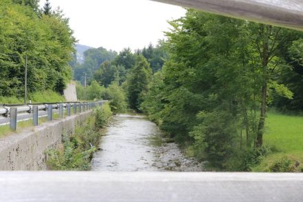 Im Aurachtal immer entlang des Baches. Im Aurachtal immer entlang des Baches.