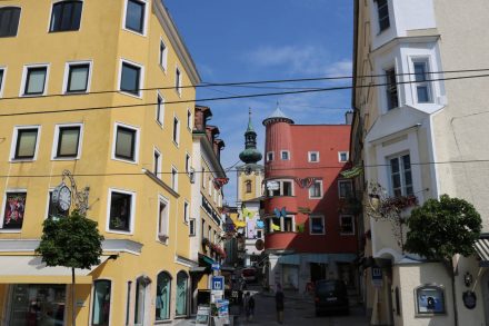 Die hübscheste Gasse in Gmunden ist die Kirchgasse. Die hübscheste Gasse in Gmunden ist die Kirchgasse.