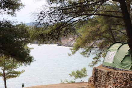 Die Badebucht am Campingplatz Mina in Jelsa.