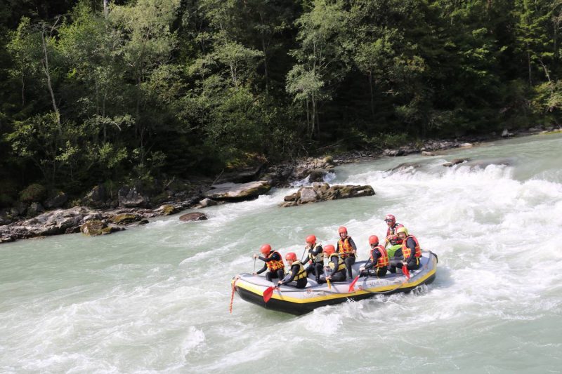 Auch im Floß macht eine Iselfahrt jede Menge Spass.