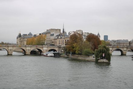 Blick zurück auf die Pariser Insel.