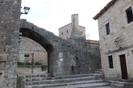 Im früheren türkischen Gefängnis ist das Stadtmuseum untergebracht.