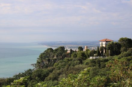 Herrliche Aussichten vom Promenadebalkon in Sirolo