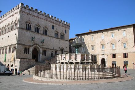 Herzstück von Perugia ist der Platz des 4. Novembers