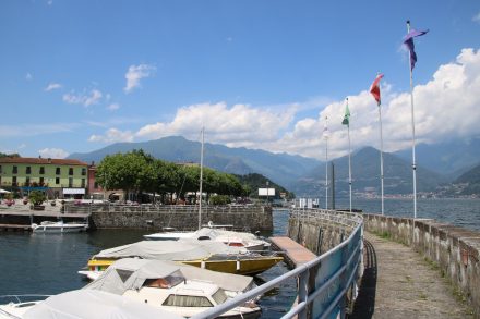 Hafenmauer und Bootshafen von Colico